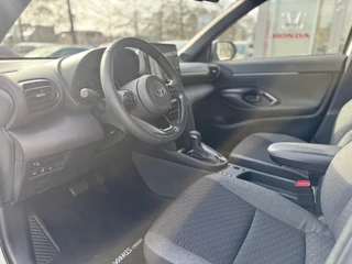 Toyota Yaris Cross Parkeersensoren V+A, Dodehoeksensor, Navigatie , All-in Rijklaarprijs - afbeelding nr 4