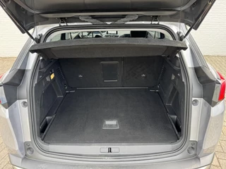 Peugeot 3008 Peugeot 3008 1.2 PureTech Allure Carplay Cruise Pdc Clima Navigatie Goed onderhouden! - afbeelding nr 19