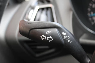 Ford C-MAX Ford C-Max 1.0 Titanium | Trekhaak | Navigatie | Climate control - afbeelding nr 11