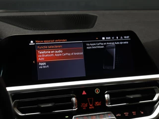 BMW 4 Serie BMW 4 Serie Gran Coupé 420i M Sport [SCHUIFKANTELDAK, HARMAN KARDON, APPLE CARPLAY, ANDROID, LEDEREN MEMORY SEATS, CAMERA, STUUR- + STOELVERWARMING, CRUISE, NIEUWSTAAT] - afbeelding nr 17