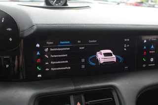 Porsche Taycan Porsche Taycan Performance 84 kWh / Panoramadak / Camera / Passenger Display / 20'' / Luchtvering / Sportchrono / Stoelventilatie / Stuurverwarming / Dodehoek / Apple CarPlay / Stoelverwarming / Cruise Control - afbeelding nr 22