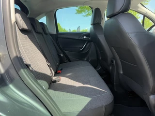 Citroën C3 Citroen C3 1.2 PureTech Exclusive 2e Eigenaar,Navi,Clima,Cruise,Bluetooth,PDC,Elek ramen,Lm velgen,N.A.P,APK tot 10-2025 - afbeelding nr 8