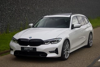 BMW 3 Serie Touring 330i High Executive