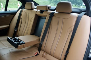 BMW 5 Serie BMW 5-serie 520i M Sport | Individual - Dak - Azuritschwarz - afbeelding nr 8