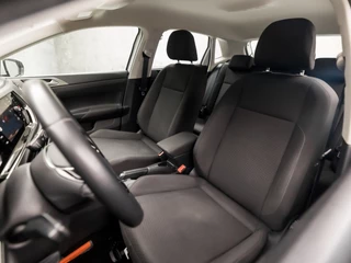 Volkswagen Polo Volkswagen Polo 1.0 Sportline (APPLE CARPLAY, GROOT NAVI, LM VELGEN, SPORTSTOELEN, CRUISE, LED ACHTERLICHTEN, NIEUWE APK, NIEUWSTAAT) - afbeelding nr 13