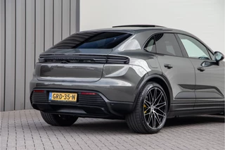 Porsche Macan Porsche Macan 4 100 kWh Panorama, Trekhaak, 22