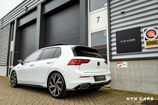 Volkswagen Golf Volkswagen Golf 1.5 eTSI R-Line|Pano|H&K|iQ-Light|Sfeer|Line|Acc|CarPlay|SmartClimate|Stuurwielverwarming - afbeelding nr 11