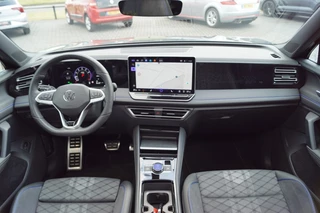 Volkswagen Tiguan Volkswagen Tiguan 1.5 eTSI DSG R-Line Black st 150pk /Panodak/Navi/Camera/20LM/Trekh - afbeelding nr 4