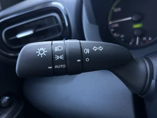 Toyota Yaris Toyota Yaris 1.5 Hybrid Active | Navigatie - afbeelding nr 18