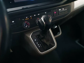 Volkswagen Transporter Volkswagen Transporter 2.0 TDI 150pk DSG L2H1 DC Bulli | 20 inch LMV | Spoilerpakket | Virtual cockpit - afbeelding nr 11