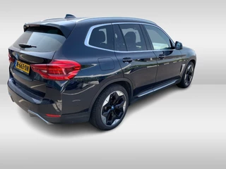 BMW iX3 BMW iX3 High Executive 80 kWh / Trekhaak / Panoramadak / 360Camera / Head-up / 20'' / Leder / Harman Kardon / Navigatie / Memory seats / Dodehoek / DAB / Stoelverwarming / Cruise Control Adaptief - afbeelding nr 2