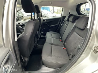 Peugeot 208 Peugeot 208 1.2 PureTech Blue Lion |CRUISE | CARPLAY | TREKHAAK | - afbeelding nr 12