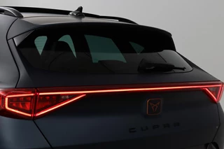 CUPRA Formentor CUPRA Formentor 2.0 TSI VZ | 310pk | Panoramadak | Leder |  360 camera | Stoel & stuurverwarming | Adaptive cruise | Carplay | Keyless | Park Assist - afbeelding nr 30