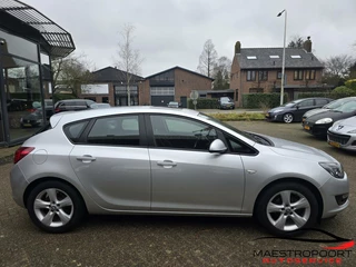 Opel Astra Opel Astra 1.4 Turbo Sport + - afbeelding nr 2