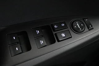 Hyundai IONIQ Hyundai IONIQ 1.6 GDi i-Motion | Adaptive cruise | Camera |  Navigatie | Climate control | PDC | Bluetooth | DAB | LED - afbeelding nr 23