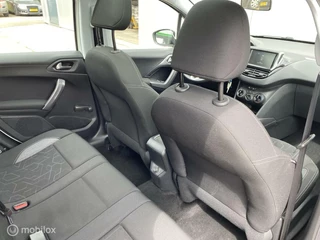 Peugeot 2008 Peugeot 2008 1.2 PureTech Active AUTOMAAT/HOOGZITTER/PANODAK - afbeelding nr 14