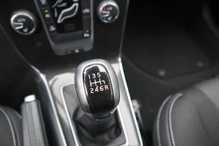Volvo V40 Volvo V40 2.0 T2 Momentum | voll.dealer oh.| navi | stoelverw.| jaarbeurt - afbeelding nr 17