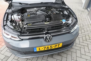 Volkswagen Golf Volkswagen Golf 1.5 TSI 96kw 130pk Style , Panorama dak , Led, Virtual cockpit ,Trekhaak uitklapbaar, PDC, Navigatie via Carplay , DAB+ , Stoelverwarming,Alcantara bekleding, etc. - afbeelding nr 63