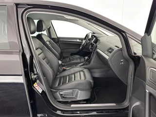 Volkswagen e-Golf Aut. *VIENNA-FULL-LEATHER | HEAT-PUMP | ADAPTIVE-CRUISE | FULL-LED | HEATED-SEATS | BLIS | DIGI-COCKPIT | NAVI-FULLMAP | SPORT-SEATS | CCS-FASTLOADER | KEYLESS | DAB+ | ECC | AMBIENT-LIGHT | - afbeelding nr 11