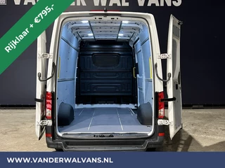 Volkswagen Crafter Volkswagen Crafter 2.0 TDI 140pk Automaat L3H3 L2H2 Euro6 *Rijklaar Direct Rijden* Airco | Camera | Apple Carplay Android Auto, 270 Graden achterdeuren, Parkeersensoren - afbeelding nr 3
