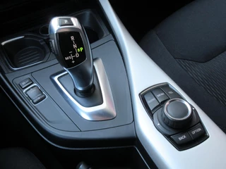BMW 1 Serie BMW 1-serie 116d Sport Automaat Clima Stoelverwarming PDC - afbeelding nr 14