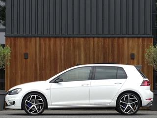 Volkswagen Golf Volkswagen Golf TSI GTE 245PK / GTI R Perf. ed. / LED - afbeelding nr 5