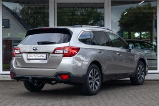 Subaru Outback Subaru Outback 2.5i CVT Premium | Eyesight | Navigatie | Trekhaak | - afbeelding nr 2