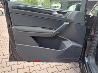Volkswagen Touran | Automaat | Navi | Trekhaak | Stoel- en stuurverwarming | ACC | LED | - afbeelding nr 31