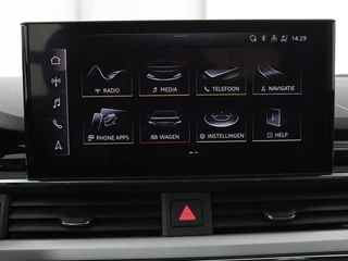 Audi A4 Audi A4 35 TFSI Launch Edition Business | 1e eigenaar |  Dealer onderhouden | Trekhaak | Virtual Cockpit | Carplay | Navigatie | Full LED | Parkeerhulp | Climate control | Sportstoelen | Cruise control - afbeelding nr 21