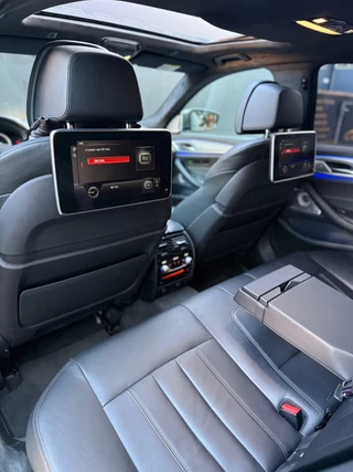 BMW 5 Serie BMW 5-serie M550i xDrive M-Pakket|Pano|Softclose|B&W|Alcantara|360|Leder - afbeelding nr 61