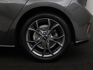 Ford Focus Ford Focus 1.0 EcoBoost ST Line | Stoel & stuurverwarming |  Carplay | Navigatie | Climate control | Parkeerhulp | Cruise control | Bluetooth - afbeelding nr 30