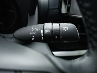 Toyota Yaris Cross Toyota Yaris Cross 1.5 Hybrid Comfort | Navigatie | Stoelverwarming | Camera - afbeelding nr 27