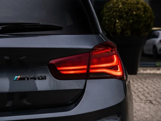 BMW 1 Serie BMW 1-serie M140i xDrive High Executive|H&K|REMUS|19'' - afbeelding nr 43