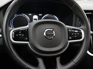 Volvo V60 Volvo V60 T6 PLUG-IN HYBRID R-DESIGN SCHUIFDAK ACC KEYLESS 19INCH STOELVER - afbeelding nr 30