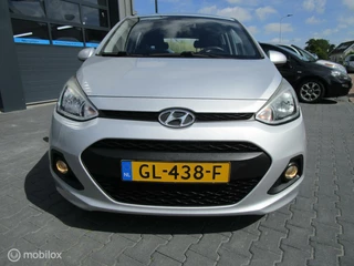 Hyundai i10 Hyundai i10 1.0i i-Motion Comfort 5drs 105dkm! Airco Cruise - afbeelding nr 6