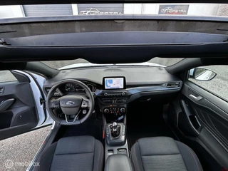 Ford Focus Ford Focus Wagon 1.0 EcoBoost ST Line Pano B&O Camera Trekhk! - afbeelding nr 63