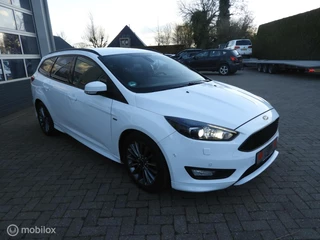 Ford Focus Ford Focus Wagon 1.5 ST -Line - afbeelding nr 6