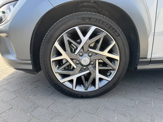 Hyundai Kona Hyundai Kona 1.6 GDI HEV Premium | Trekhaak 1350kg! | Leder | Navigatie | Sto - afbeelding nr 3