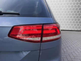 Volkswagen Passat Volkswagen Passat Variant 1.4 TSI Business Edition Trekhaak - afbeelding nr 29