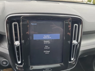 Volvo XC40 Navigatie Trekhaak 2000 kg Panoramadak ACC Leder Elek stoelen Pilot Assist Standkachel 360 Camera Apple Carplay NL Auto - afbeelding nr 38