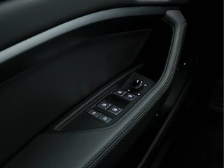 Audi e-tron Aut. *PANO | MILANO-LUXURY-LEATHER | FULL-LED | DIGI-COCKPIT | NAVI-FULLMAP | KEYLESS | BLIND-SPOT | MEMORY-PACK | ADAPT.CRUISE | SHIFT-PADDLES | TOWBAR | COMFORT-SEATS | 20