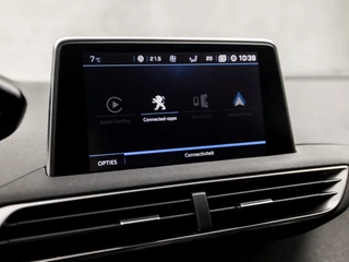 Peugeot 3008 Automaat (APPLE CARPLAY, GROOT NAVI, MEMORY SEATS, STOELVERWARMING, LEDER, SFEERVERLICHTING, ELEK ACHTERKLEP, TREKHAAK, KEYLESS, GETINT GLAS, NIEUWSTAAT) - afbeelding nr 26