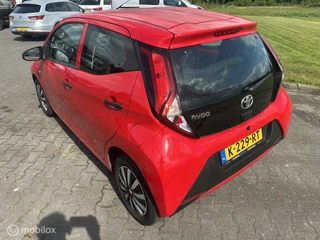 Toyota Aygo Toyota Aygo 1.0 VVT-i x-play - afbeelding nr 5