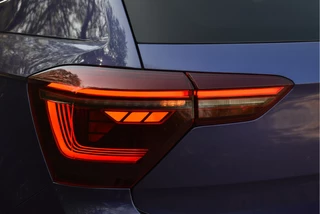 Volkswagen Polo | Nieuwstaat | Open dak | Virtual cockpit | Camera | Keyless | Carplay | Stoelverw | IQ Light - afbeelding nr 28