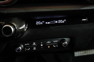 Ferrari 812 Superfast Ferrari 812 V12 Superfast|Full Carbon|Pass Display|JBL|Camera| - afbeelding nr 30