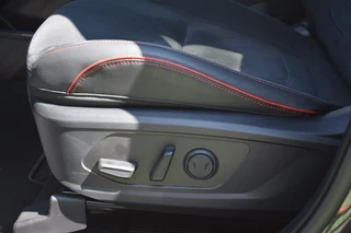 Hyundai Tucson Hybrid Hyundai Tucson Hybrid 1.6 T-GDI HEV N-Line Sky 230PK! Full Option + Trekhaak 
