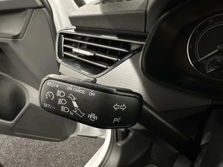 Škoda Kamiq Skoda Kamiq 1.0 TSI Ambition TREKHAAK CARPLAY LM CRUISE - afbeelding nr 23