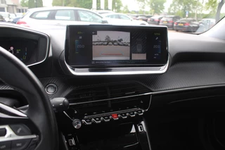 Peugeot e-2008 Peugeot e-2008 EV Allure 50 kWh / Camera / Half leder / Virtual Cockpit / 17'' / LED Koplampen / Keyless / Navigatie / Stoelverwarming / Cruise Control - afbeelding nr 19