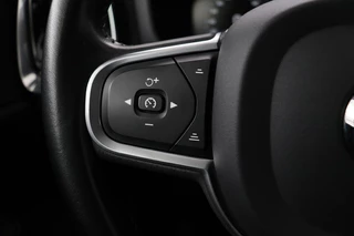 Volvo V60 Volvo V60 2.0 T4 Momentum Pro | Trekhaak | Adaptive cruise |  Stoelverwarming | Carplay | BLIS | Navigatie | Full LED | DAB | Half leder | Climate control - afbeelding nr 15