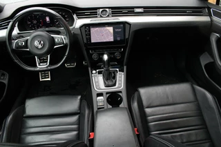 Volkswagen Passat Volkswagen Passat Variant 1.6TDI Highline Business R | Pano | Trekhaak - afbeelding nr 4